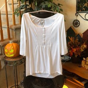 Lovely LUCKY brand Top 3/4 sleeve